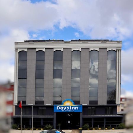 Days Inn By Wyndham Istanbul Arnavutkoy Exterior foto