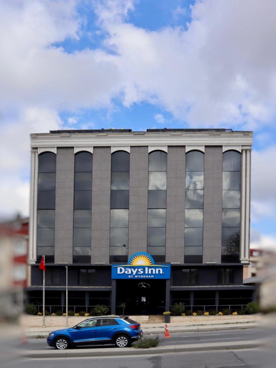 Days Inn By Wyndham Istanbul Arnavutkoy Exterior foto